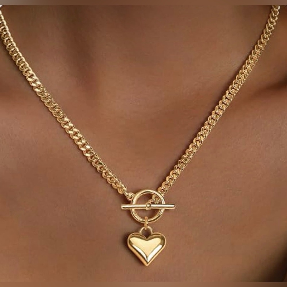 Gold Heart Pendant Necklace